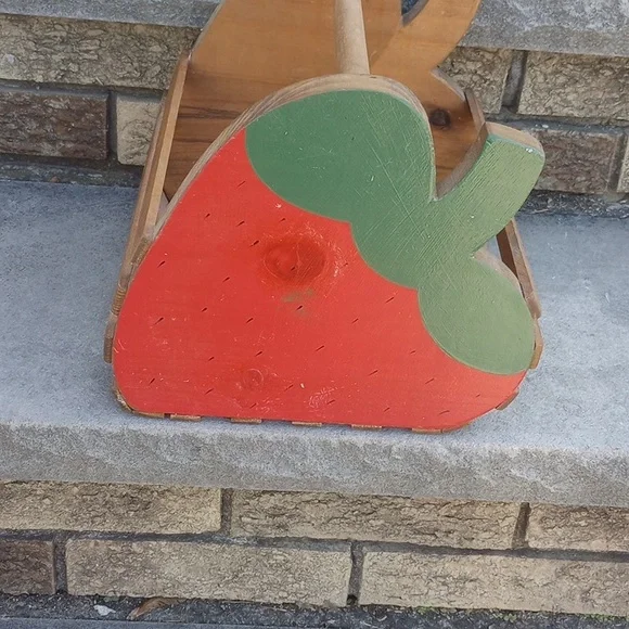 Rustic Handpainted Strawberry Wooden Basket, Red Green Brown. Storage Bin - Picture 2 of 6